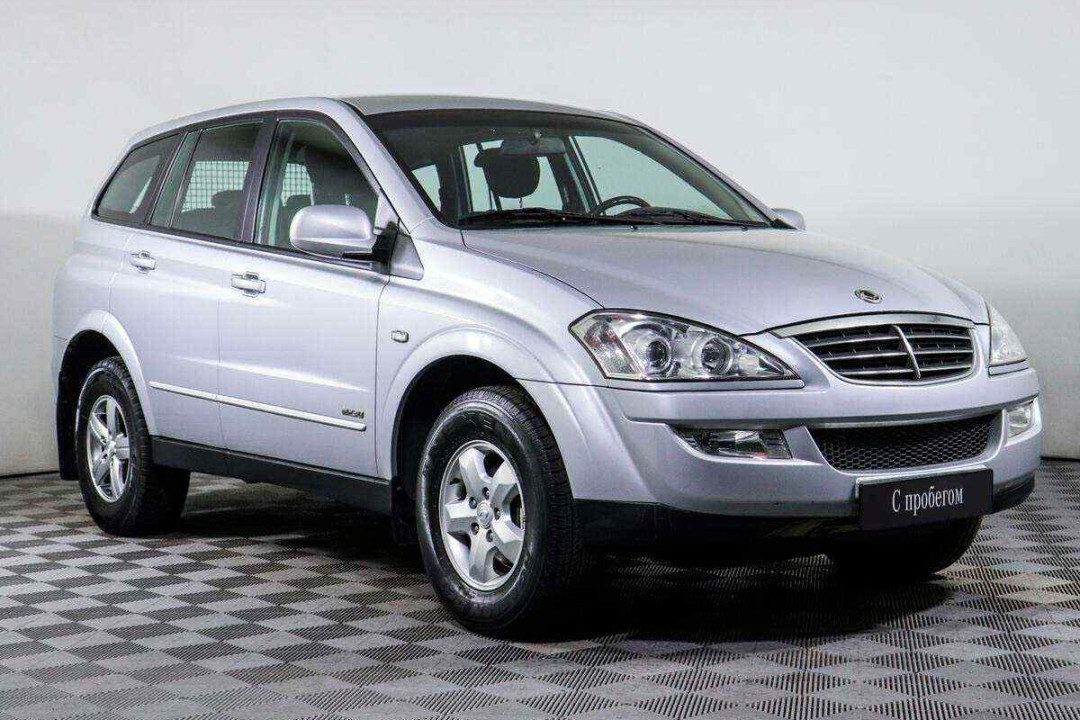 Ssangyong бу. Саньенг Кайрон с пробегом. Кайрон 2013 с дугами. Кайрон SSANGYONG 7614009500ean коз.